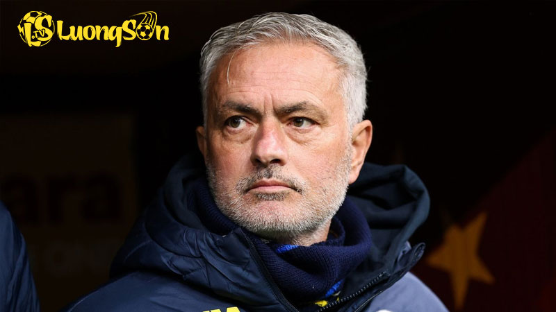 José Mourinho – HLV bóng đá thực dụng hàng đầu