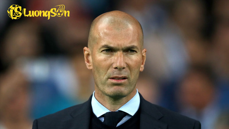 Zinedine Zidane – Huấn luyện viên bóng đá với tài quản trị xuất sắc